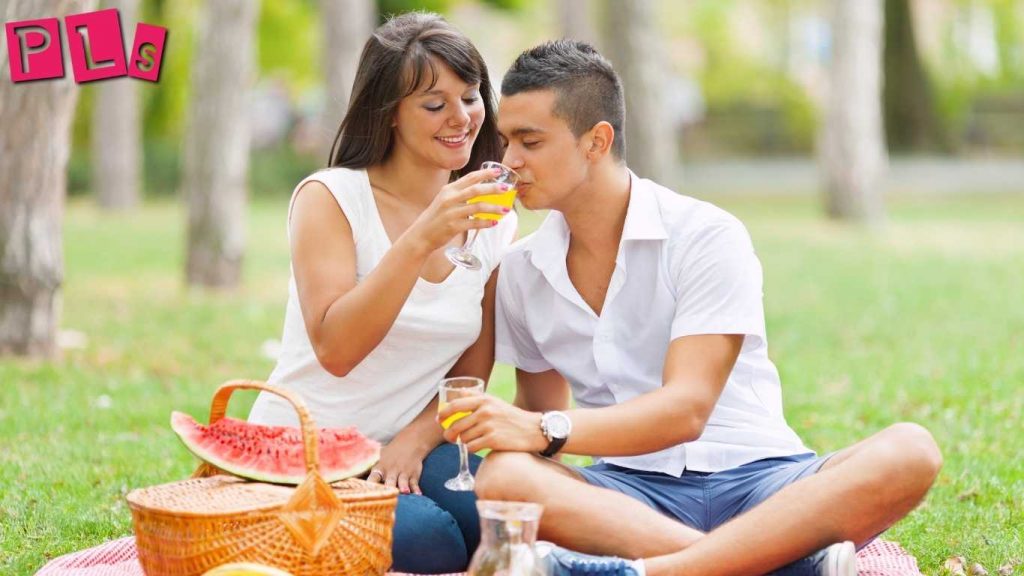 romantic picnic couple